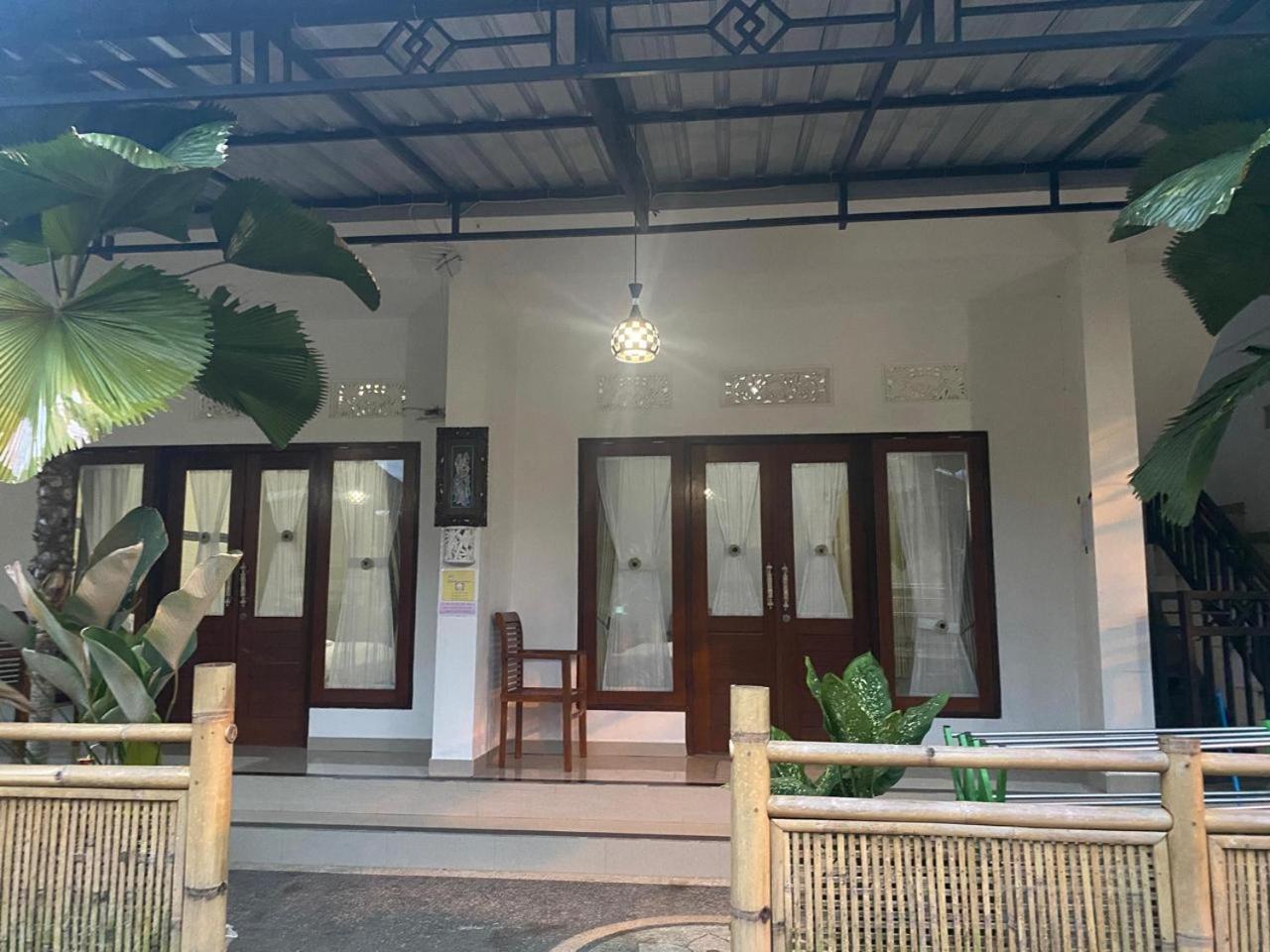 Sri Sedana Guest House Sidemen  Kültér fotó