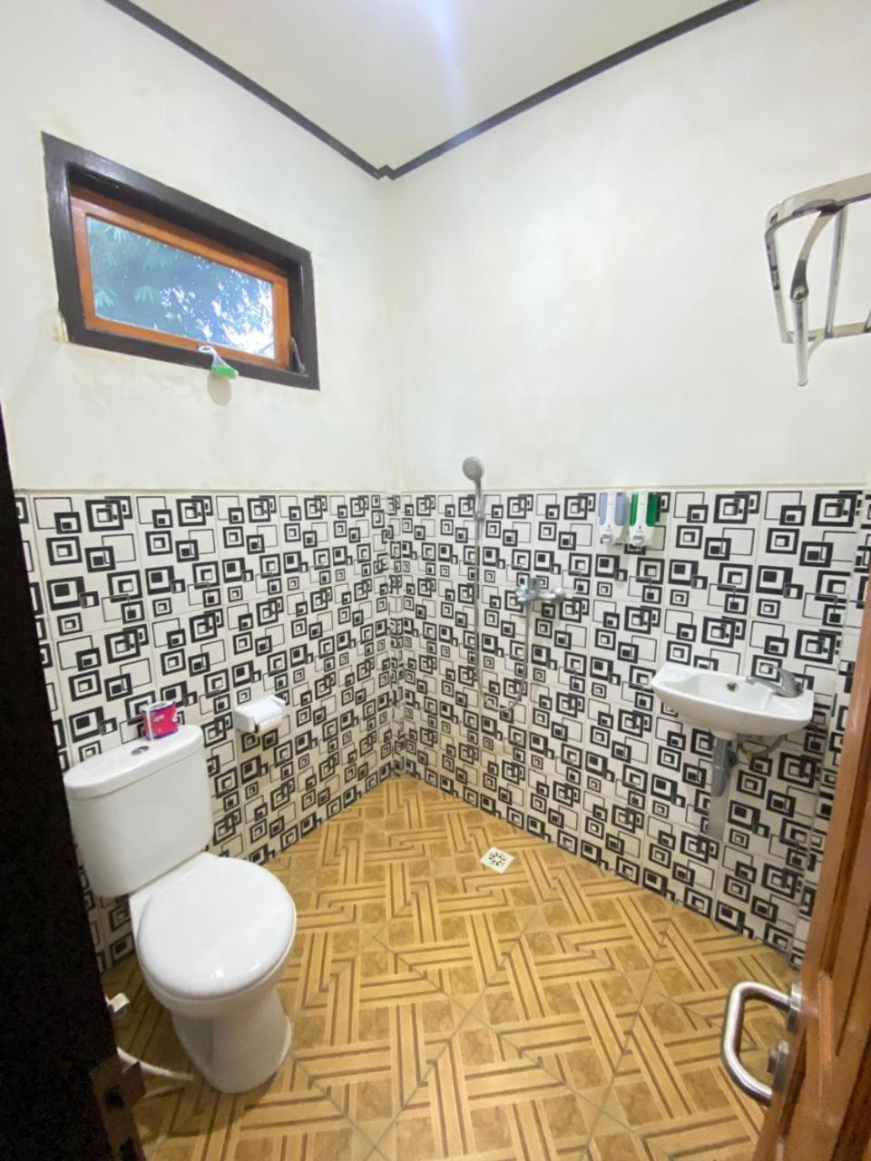 Sri Sedana Guest House Sidemen  Kültér fotó